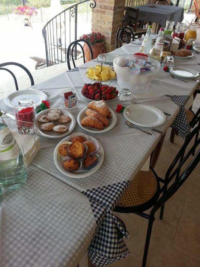 Bed and Breakfast La Tana Dei Leoni à Monsampolo Del Tronto Extérieur photo